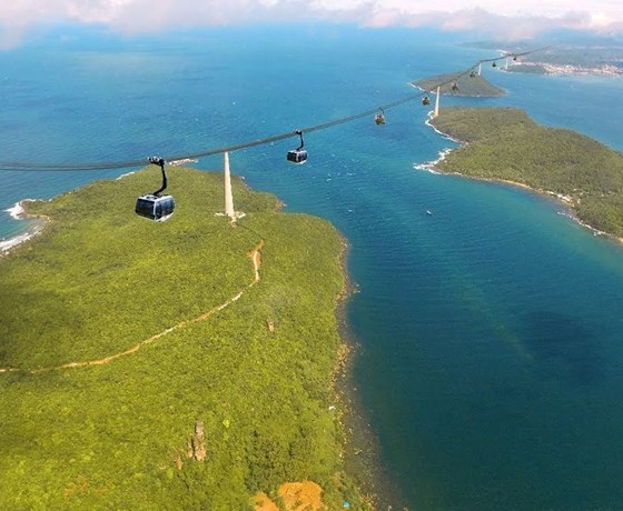 Vé Cáp Treo Hòn Thơm (1 Chiều + Buffet)